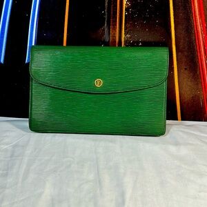 Louis Vuitton green Epi leather clutch